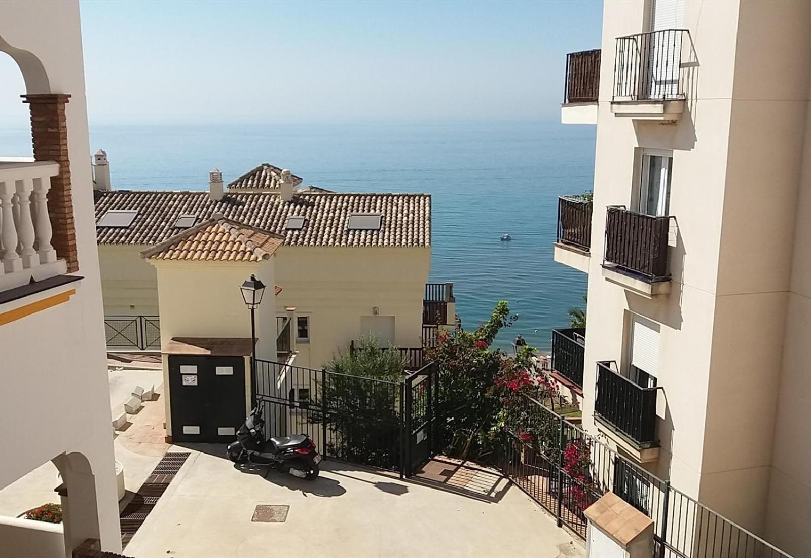 Great Townhouse 400m From The