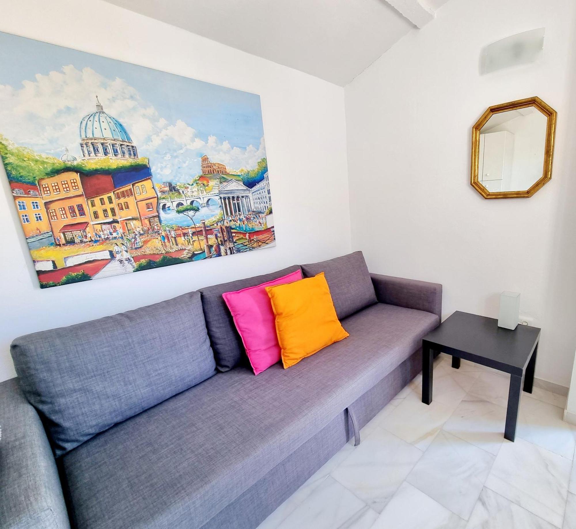 Great Townhouse 400m From The